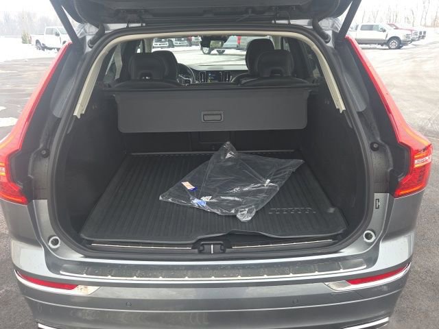 Used 2021 Volvo XC60 T5 Inscription image 17