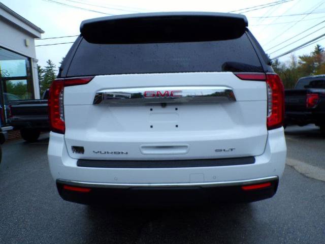 Used 2024 GMC Yukon SLT w/ SLT Luxury Package AWD/4WD image 9