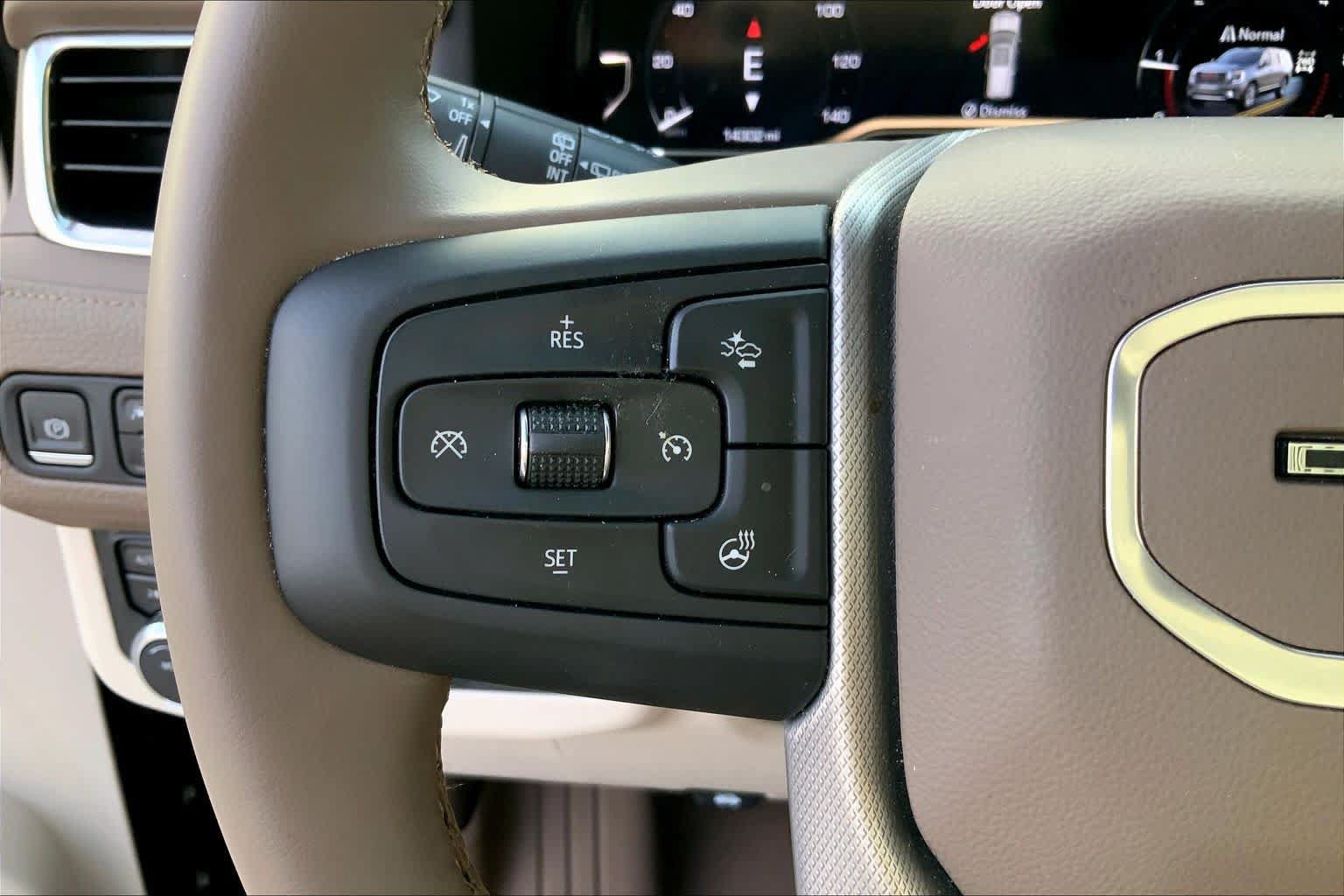 Used 2024 GMC Yukon Denali w/ Max Trailering Package AWD/4WD image 23