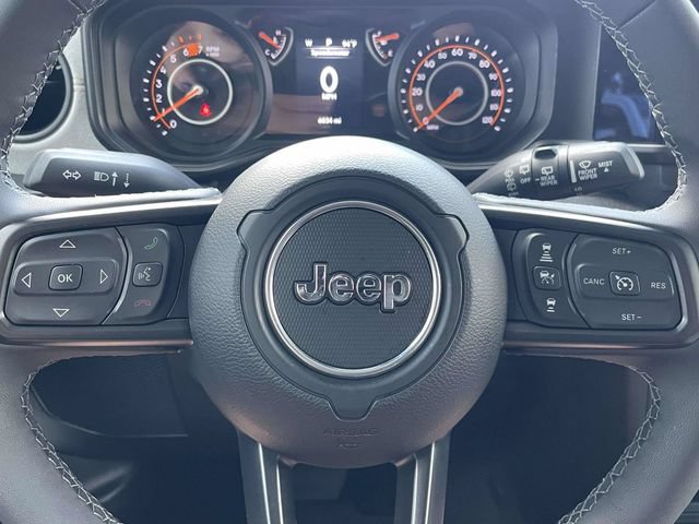 Used 2026 Jeep Wrangler Sport AWD/4WD image 18