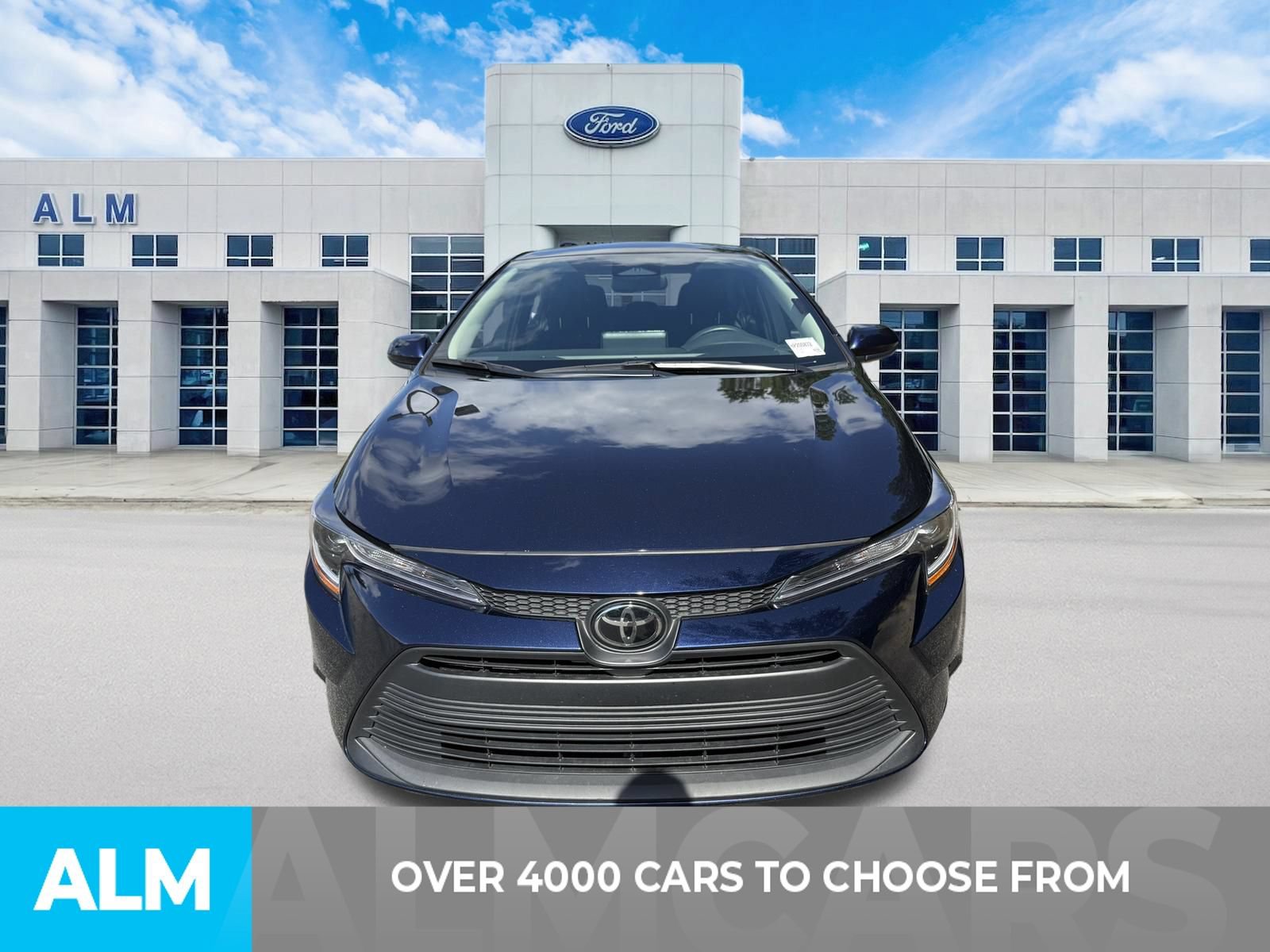 Used 2024 Toyota Corolla LE FWD image 2