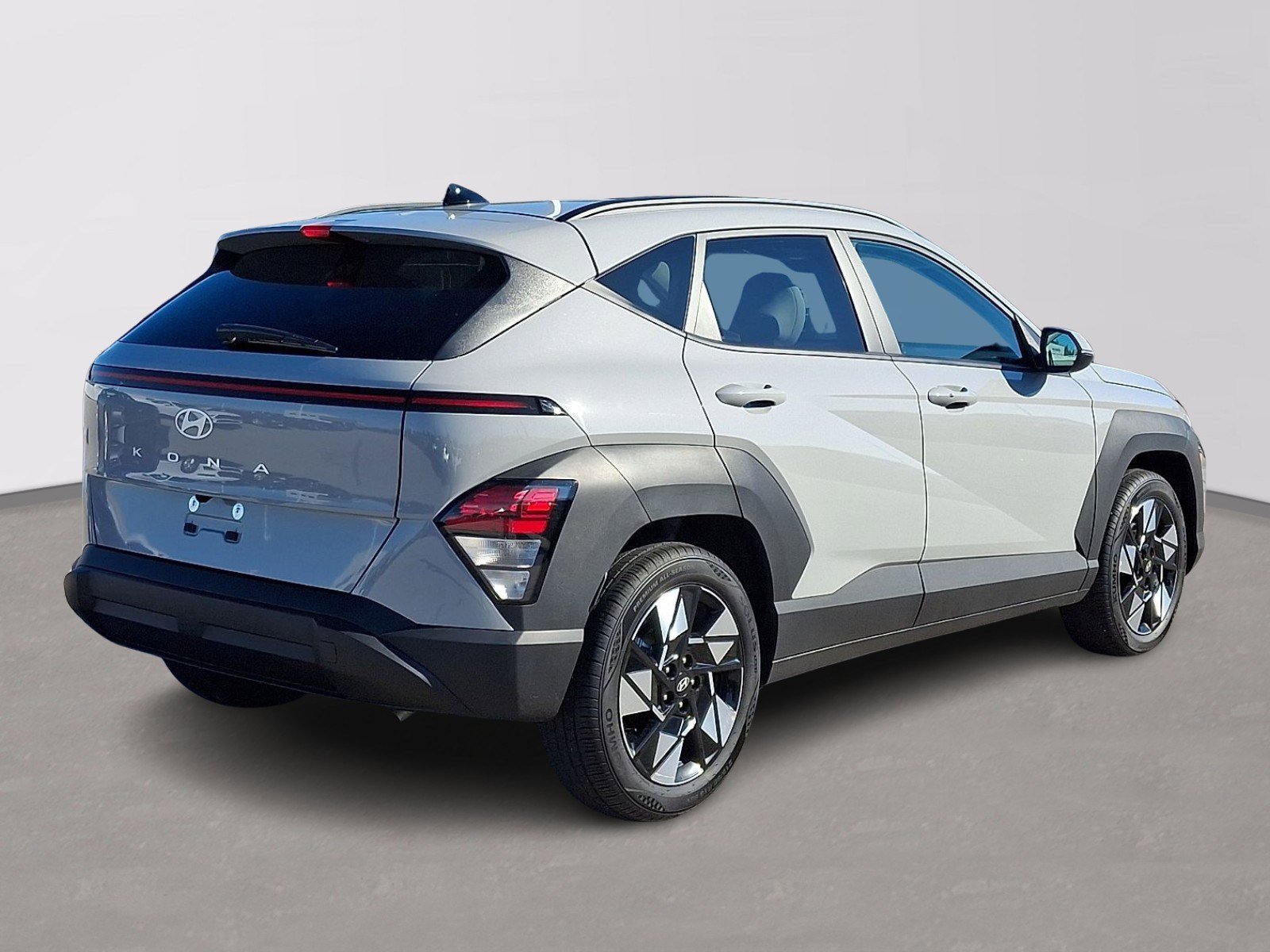 Used 2025 Hyundai Kona SEL image 6