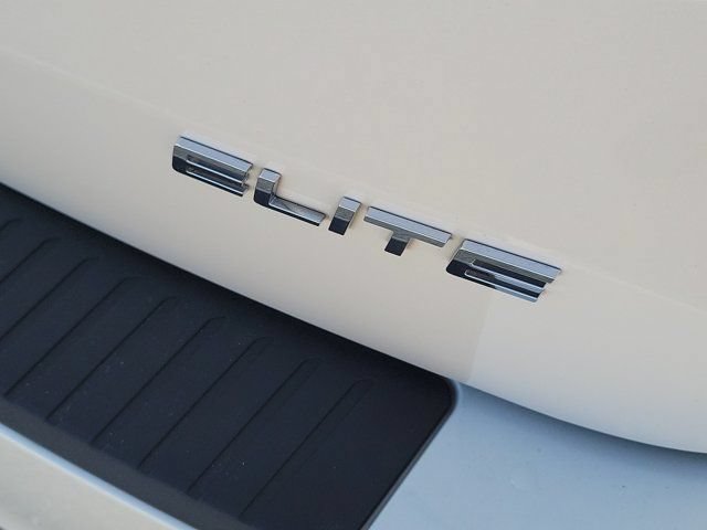 Used 2024 Honda Odyssey Elite image 7