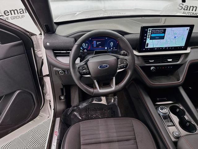 Certified 2025 Ford Explorer ST-Line AWD/4WD image 24