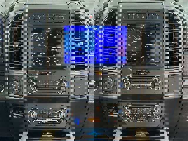 Certified 2021 Ford Expedition Platinum image 16