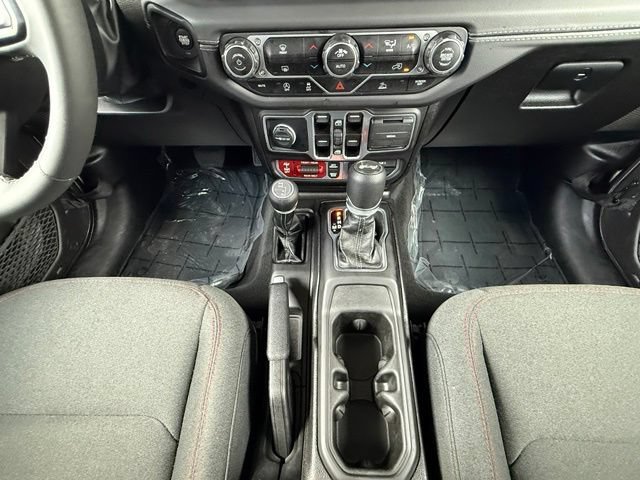 Used 2025 Jeep Wrangler Unlimited Rubicon AWD/4WD image 25