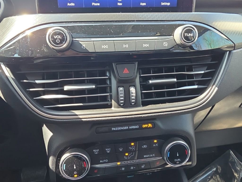 Certified 2022 Ford Escape SEL w/ SEL Stealth AWD Package image 20