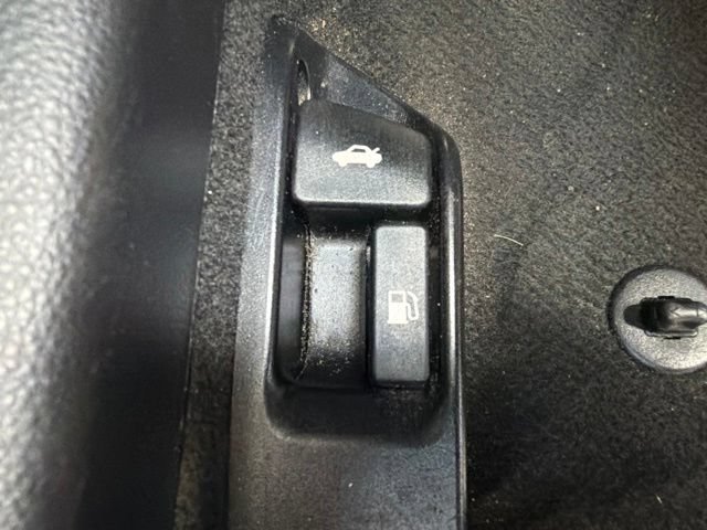 Used 2024 Toyota Corolla LE FWD image 21