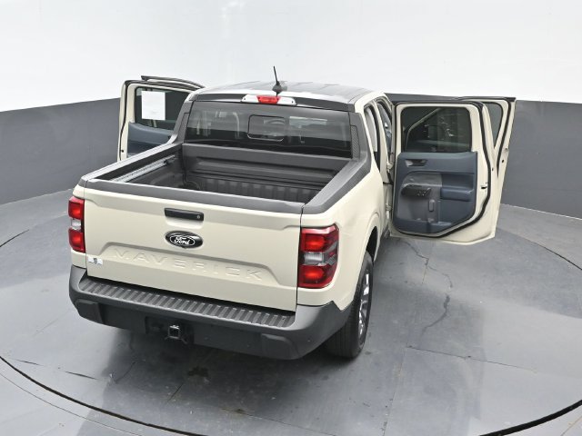 Certified 2025 Ford Maverick Lariat w/ Black Appearance Package AWD/4WD image 24