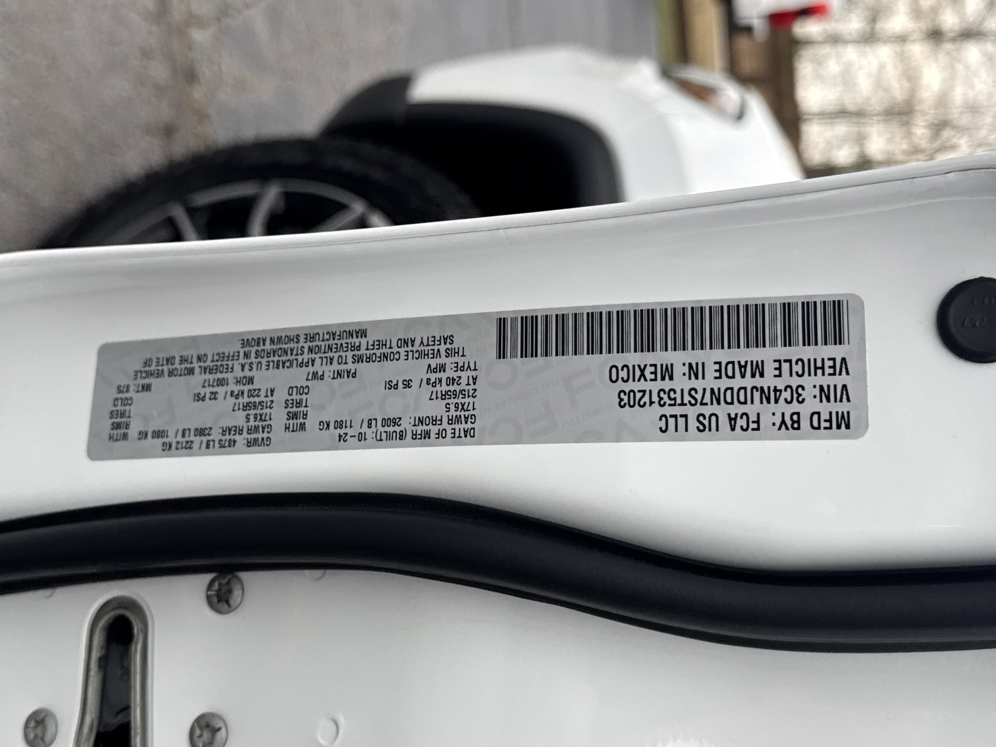 Used 2025 Jeep Compass Trailhawk image 30