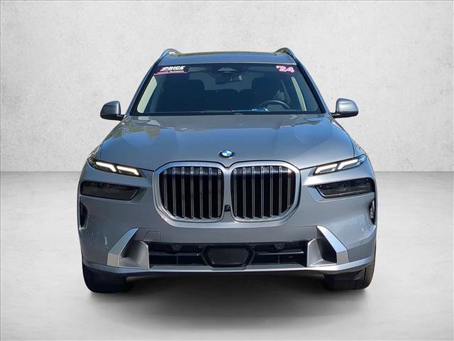 Used 2024 BMW X7 xDrive40i image 2
