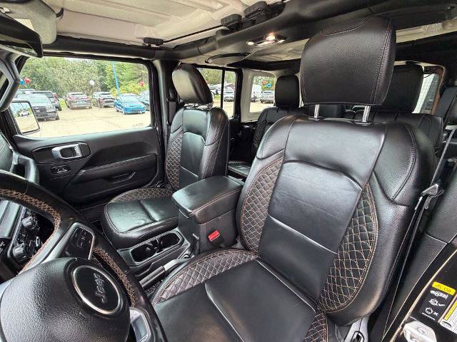 Used 2022 Jeep Wrangler Unlimited Sahara AWD/4WD image 11
