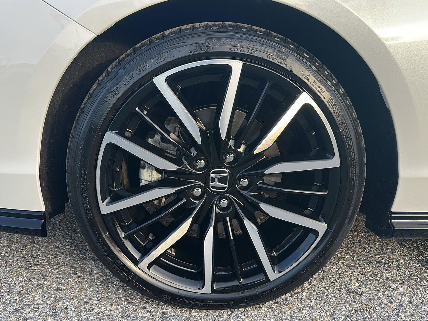 Used 2023 Honda Accord Touring image 15