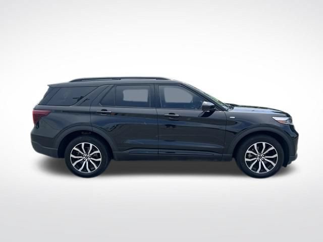 Certified 2023 Ford Explorer ST-Line AWD/4WD image 12