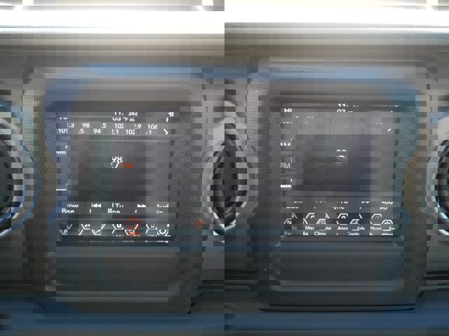 Used 2021 Jeep Wrangler Sport image 27