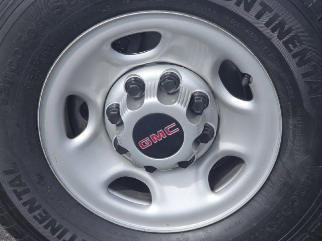 Used 2023 GMC Savana 2500 w/ Driver Convenience Package RWD image 5