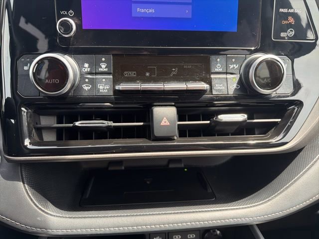 Used 2023 Toyota Highlander XLE FWD image 25