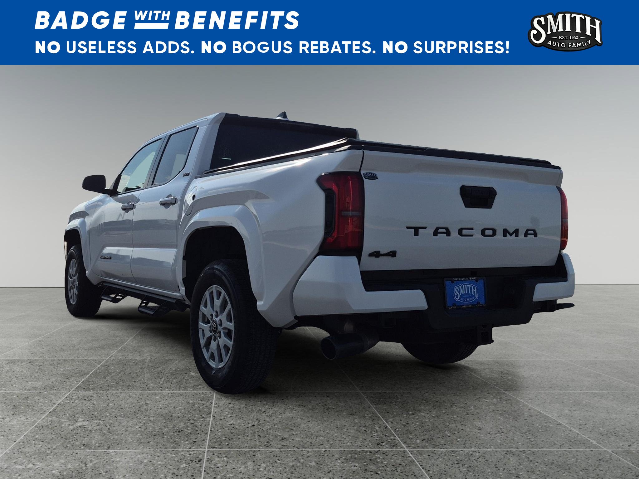 Used 2025 Toyota Tacoma SR5 AWD/4WD image 6