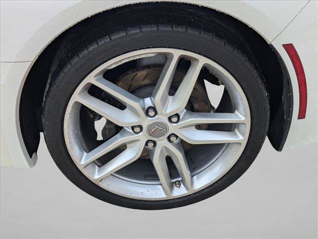 Used 2019 Chevrolet Corvette Stingray Coupe RWD image 9