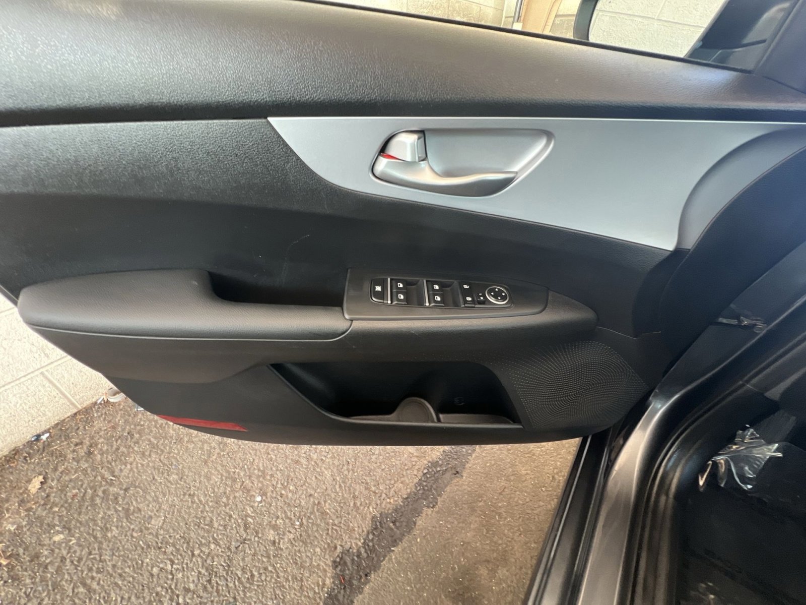 Used 2024 Kia Forte LXS image 15