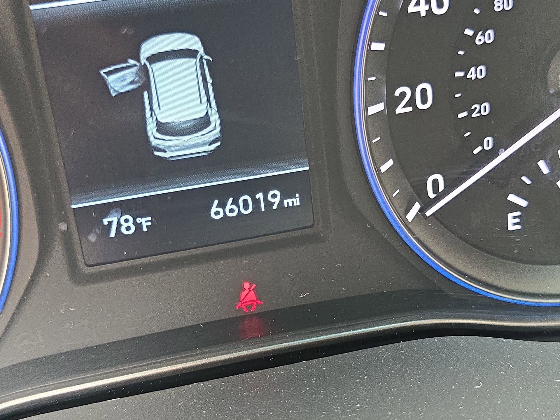 Used 2018 Hyundai Kona Limited FWD image 15