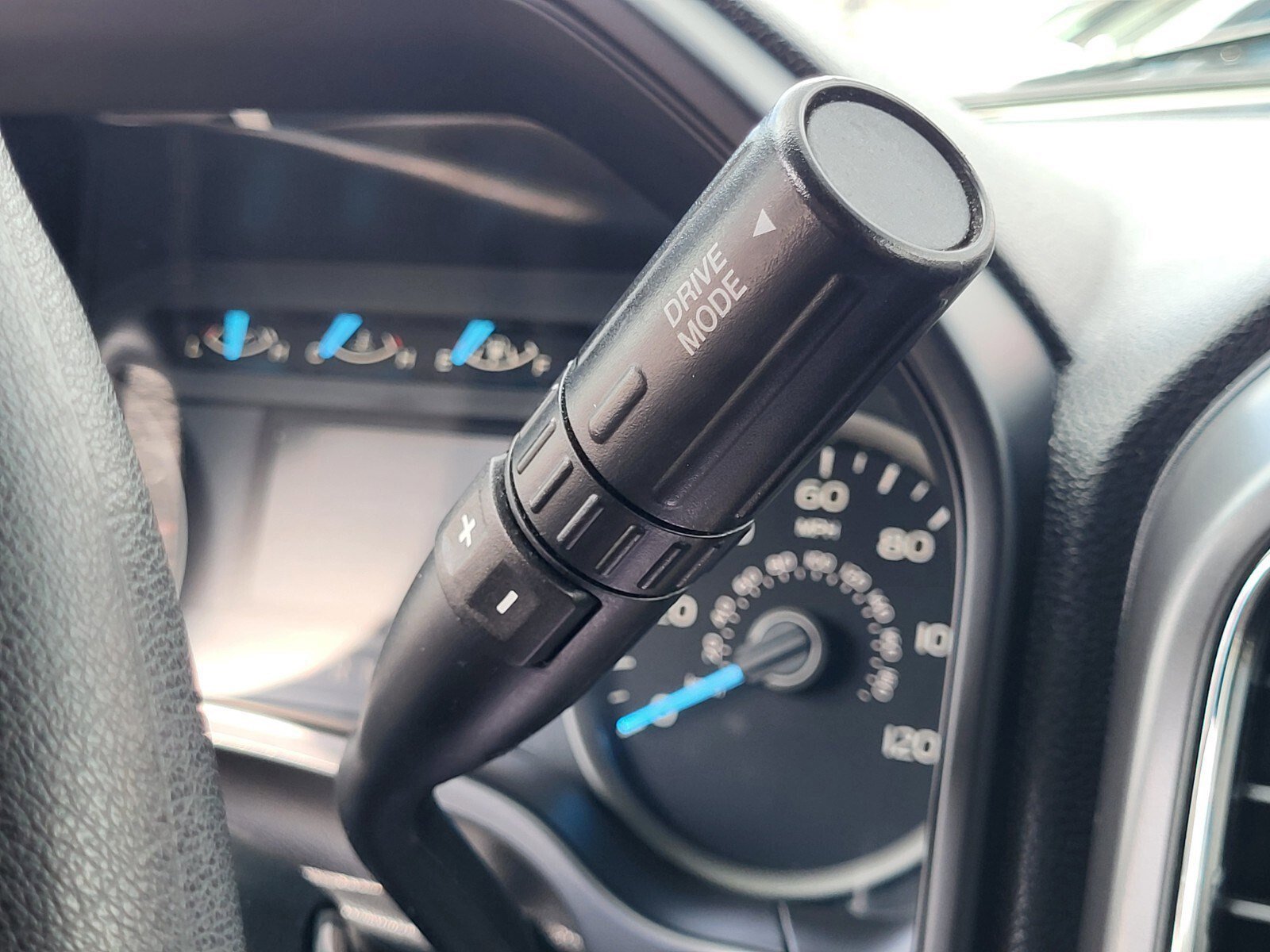 Certified 2020 Ford F150 XLT w/ Trailer Tow Package image 25