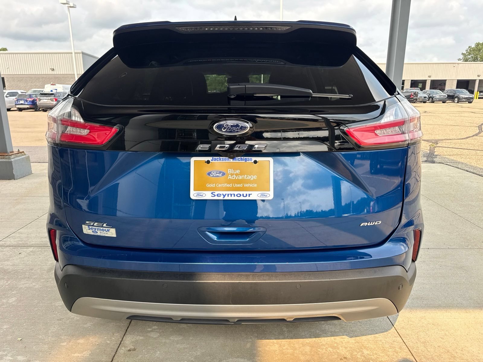 Certified 2024 Ford Edge SEL w/ Convenience Package AWD/4WD image 6