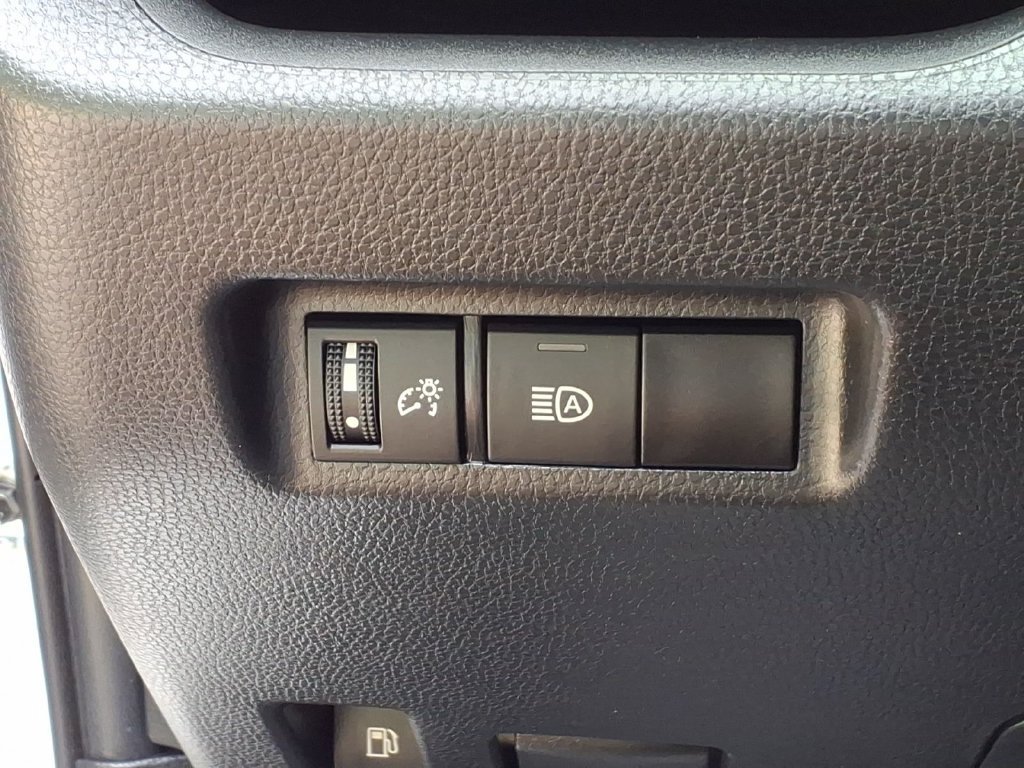 Used 2024 Toyota RAV4 LE AWD/4WD image 16