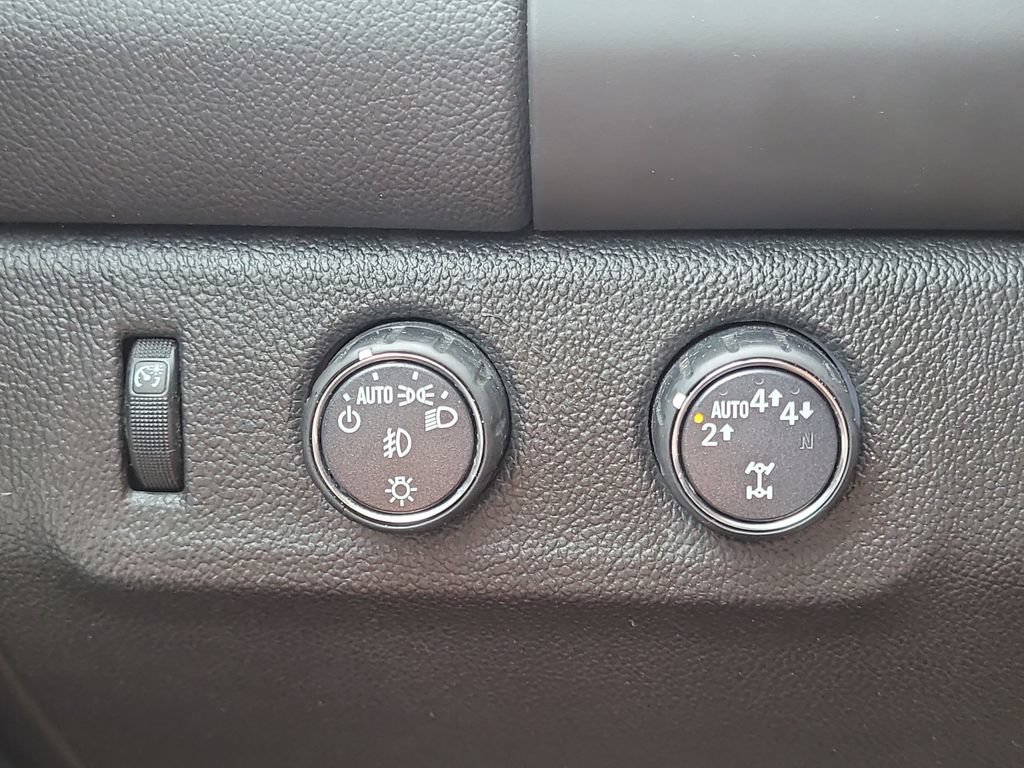 Used 2019 Chevrolet Colorado LT w/ LT Convenience Package AWD/4WD image 21