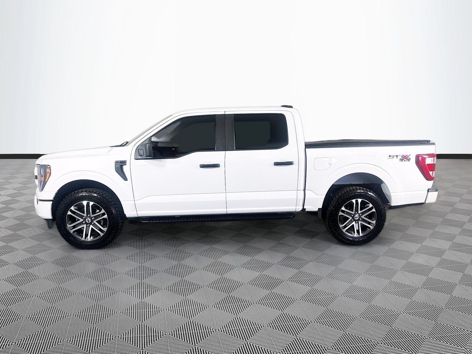 Certified 2023 Ford F150 XL w/ STX Appearance Package AWD/4WD image 4