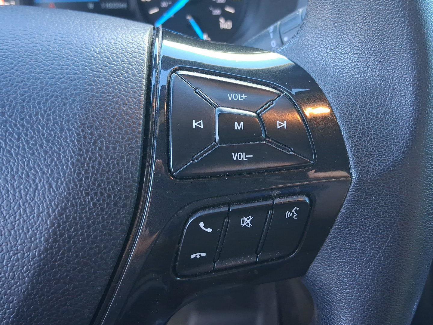 Certified 2019 Ford Explorer FWD image 19
