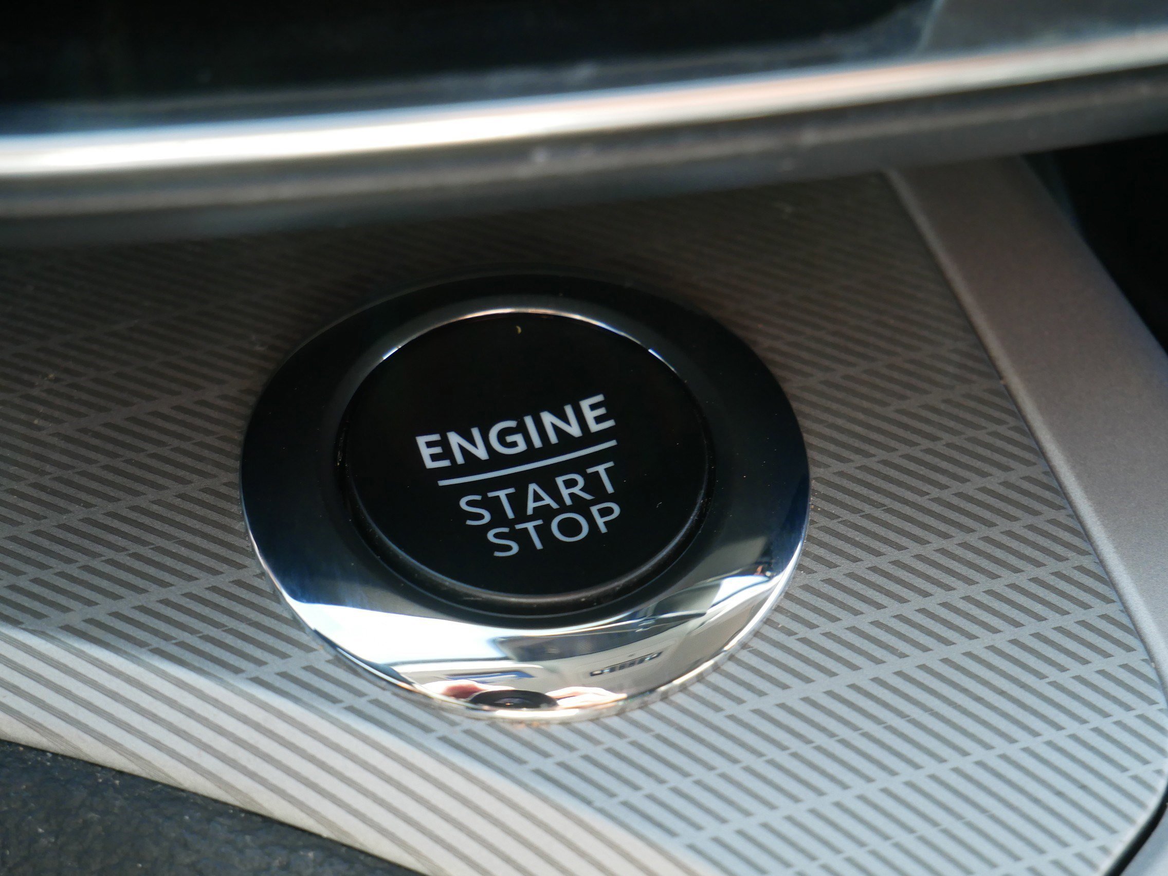 Certified 2024 Ford Explorer XLT w/ Equipment Group 202A image 34