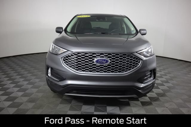 Certified 2023 Ford Edge SEL w/ Convenience Package AWD/4WD image 12