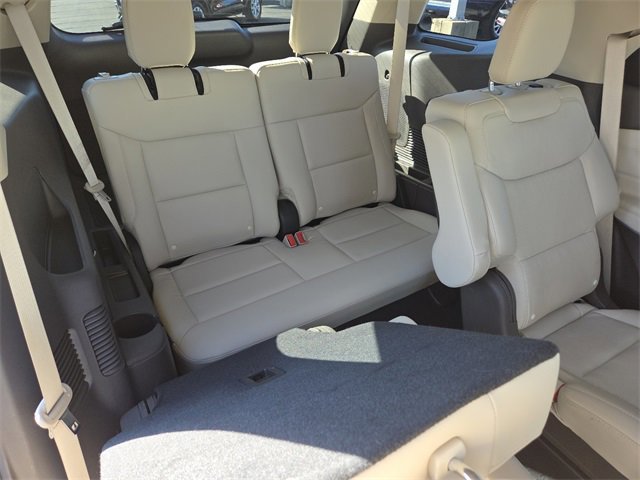 Certified 2022 Ford Explorer Platinum w/ Equipment Group 601A image 36