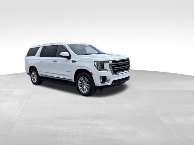 Used 2023 GMC Yukon XL SLT w/ SLT Premium Package image 6