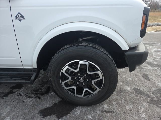Certified 2025 Ford Bronco Outer Banks image 8