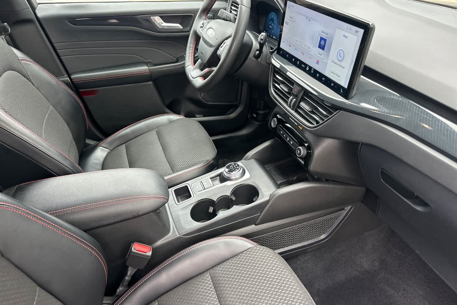 Certified 2023 Ford Escape ST-Line Elite AWD/4WD image 17