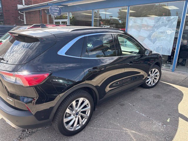 Certified 2021 Ford Escape Titanium w/ Titanium Elite Package AWD/4WD image 4