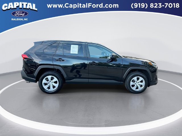 Used 2025 Toyota RAV4 LE AWD/4WD image 9
