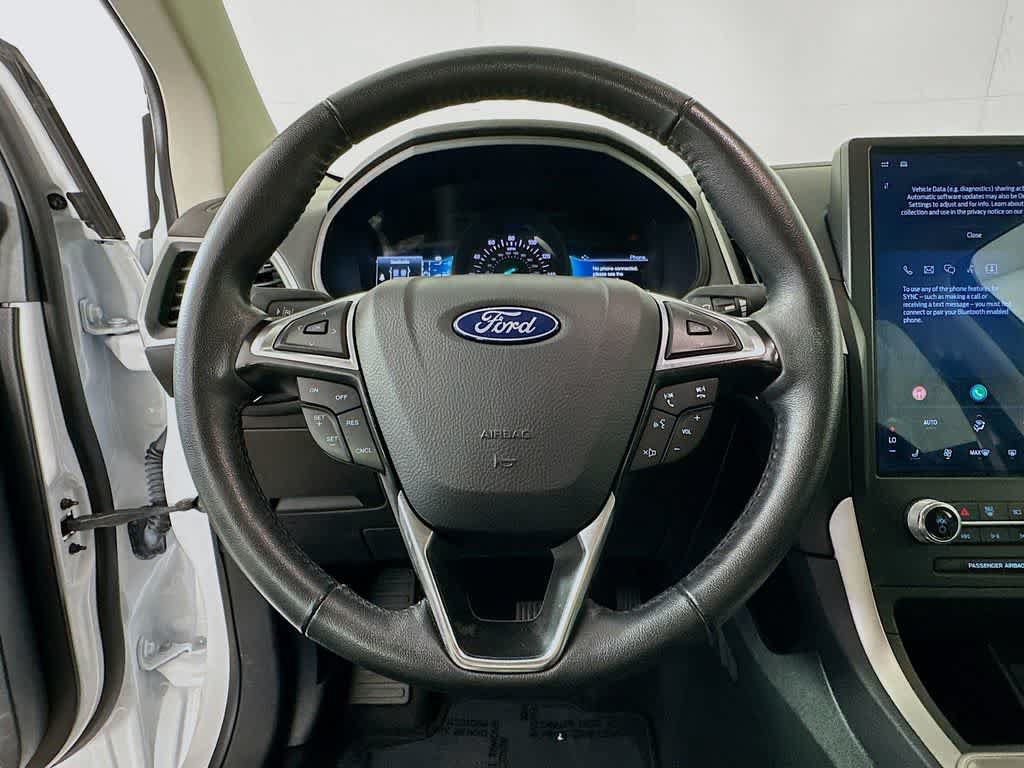Certified 2024 Ford Edge SEL AWD/4WD image 15