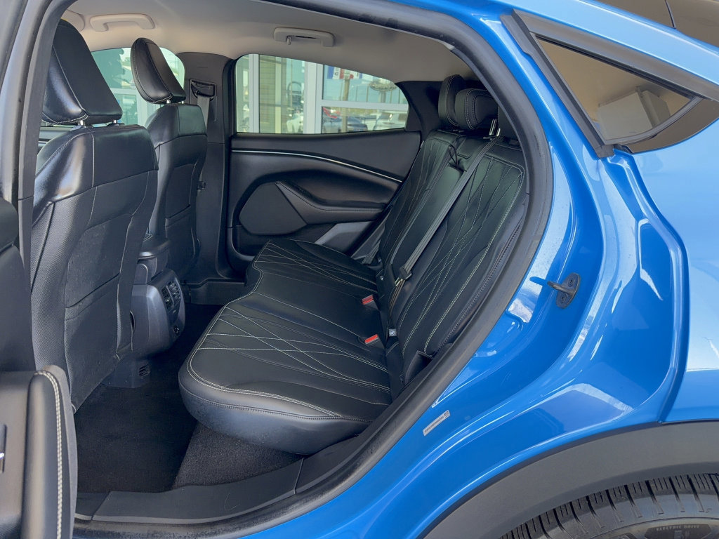 Certified 2022 Ford Mustang Mach-E Select w/ Comfort/Technology Package RWD image 13