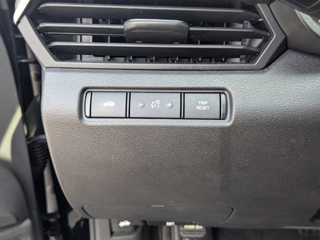 Used 2024 Nissan Altima 2.5 SV FWD image 21
