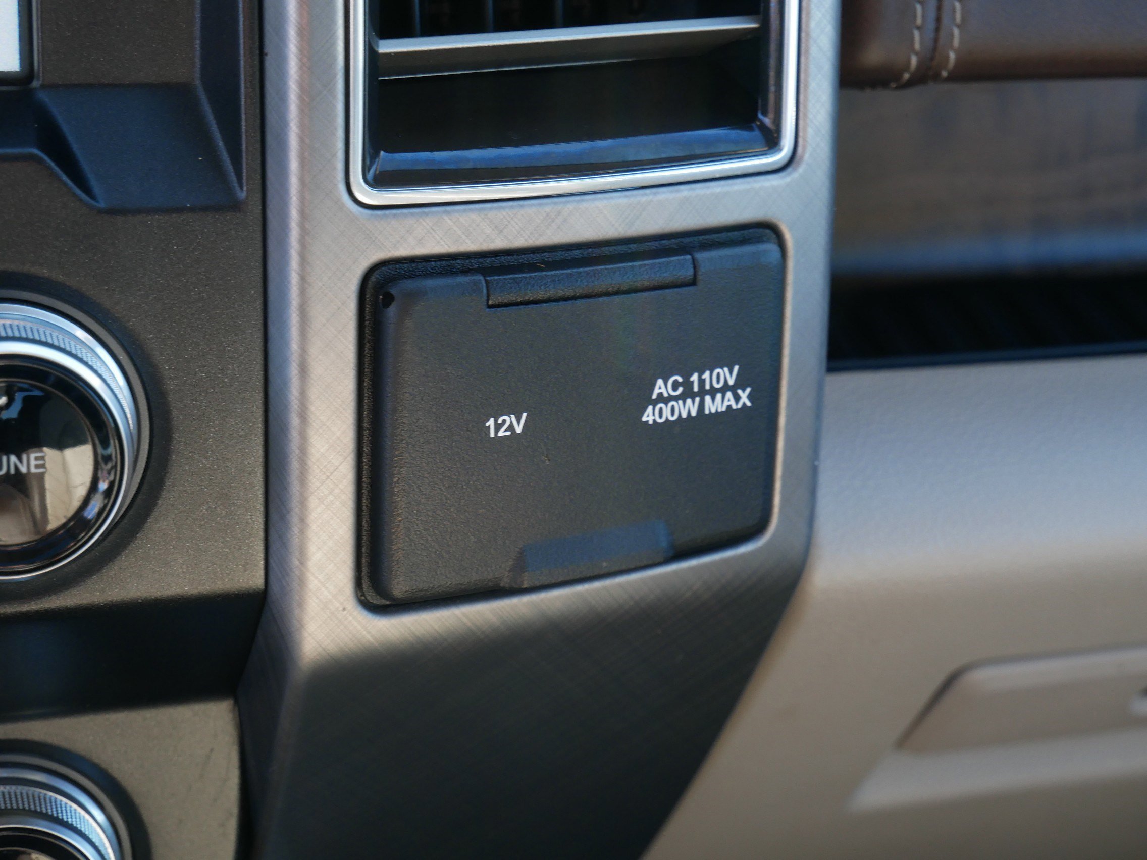 Certified 2019 Ford F150 Limited w/ Trailer Tow Package image 32