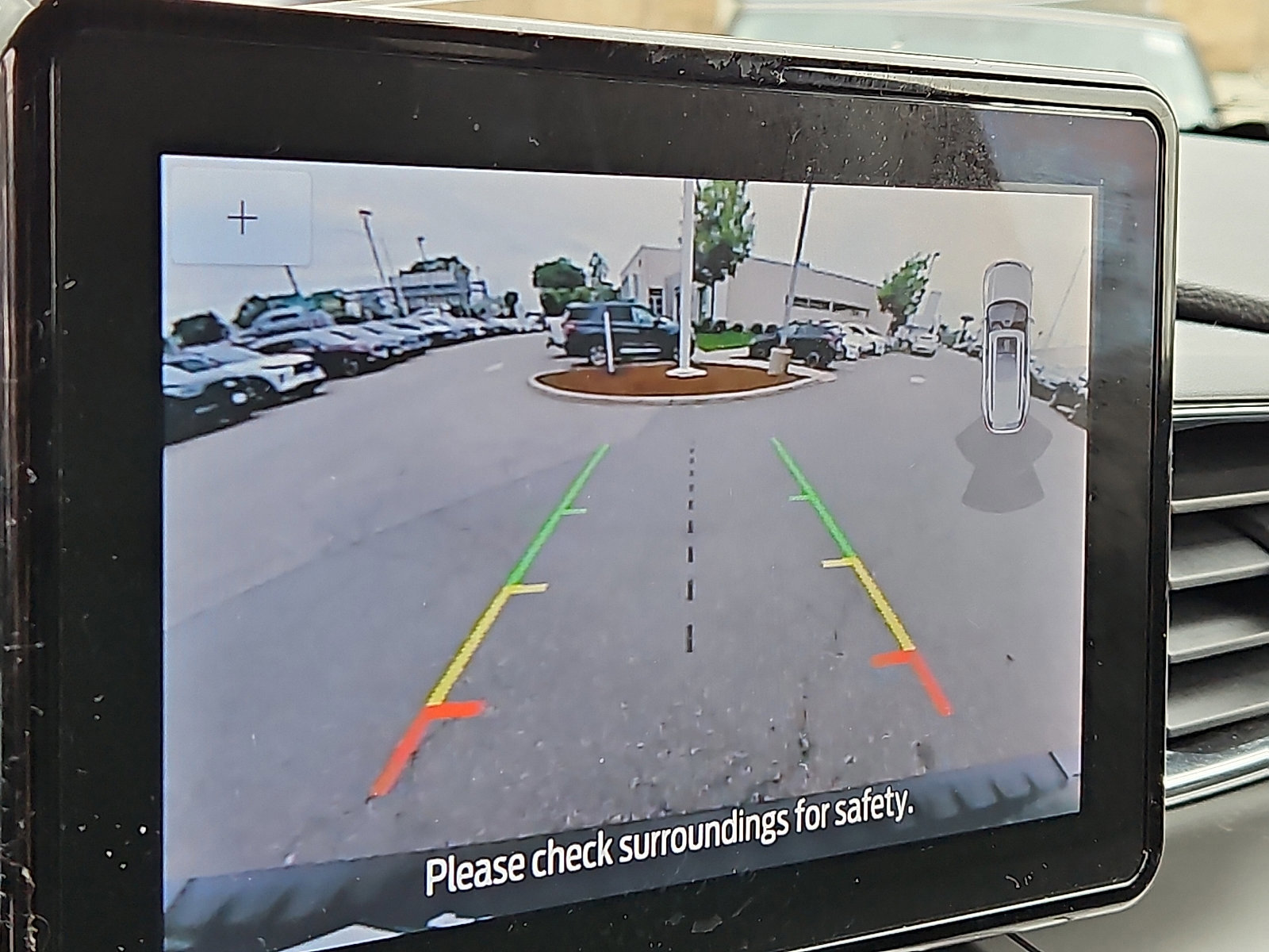 Certified 2022 Ford Explorer XLT w/ Equipment Group 202A image 19