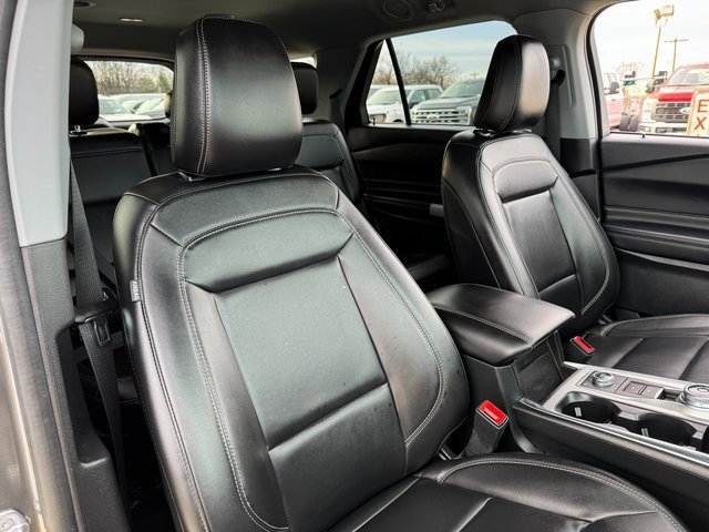 Certified 2023 Ford Explorer XLT w/ Equipment Group 202A image 20