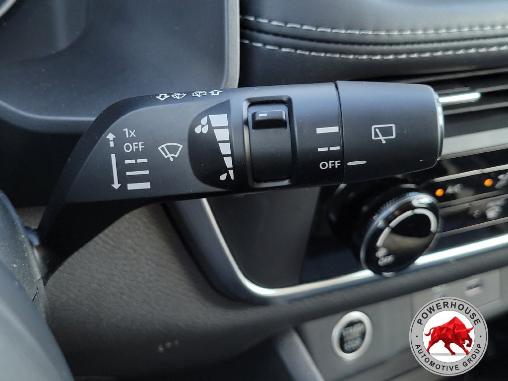 Used 2023 Nissan Rogue S AWD/4WD image 30