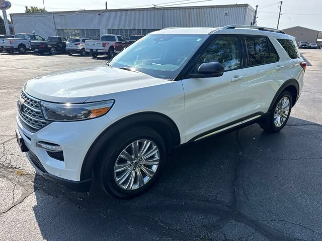Certified 2023 Ford Explorer Limited w/ Equipment Group 301A AWD/4WD image 2
