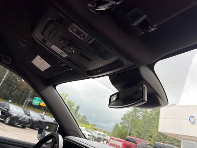 Used 2023 GMC Yukon Denali AWD/4WD image 21