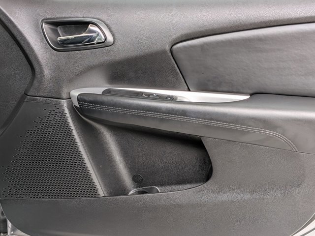 Used 2020 Dodge Journey SE w/ Blacktop Package image 31