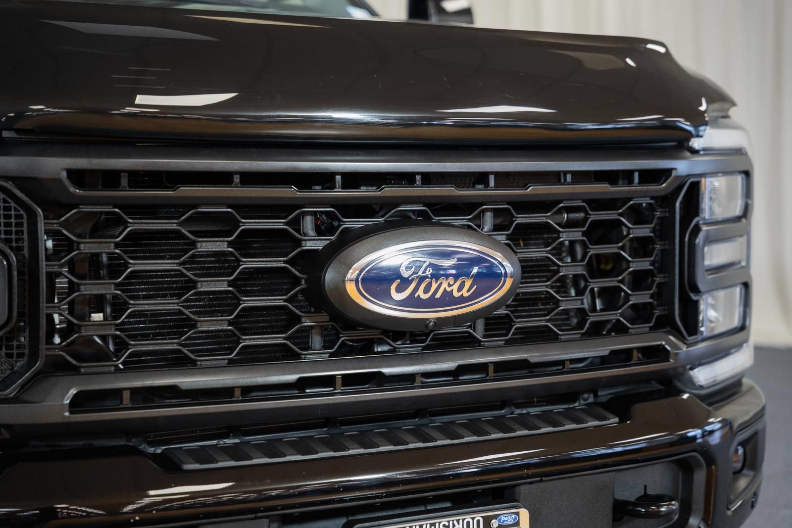 Certified 2024 Ford F250 Lariat w/ Lariat Ultimate Package AWD/4WD image 11